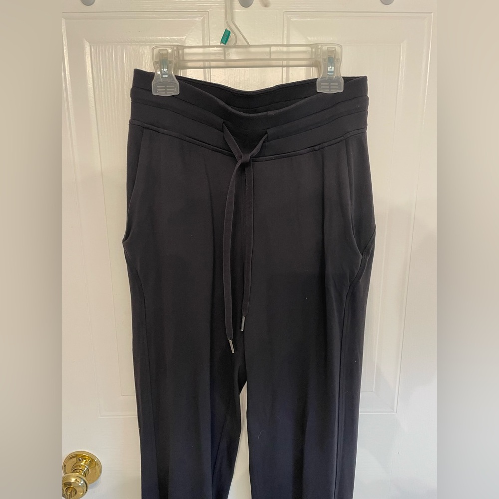 Lululemon Ready to Rulu High-Rise Jogger
Black size 4 - Picture 8 of 12